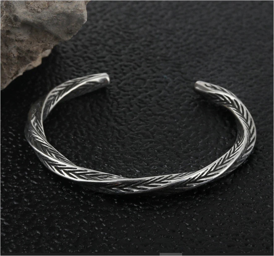 Titanium Twisted Mens Bracelet