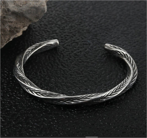 Titanium Twisted Mens Bracelet